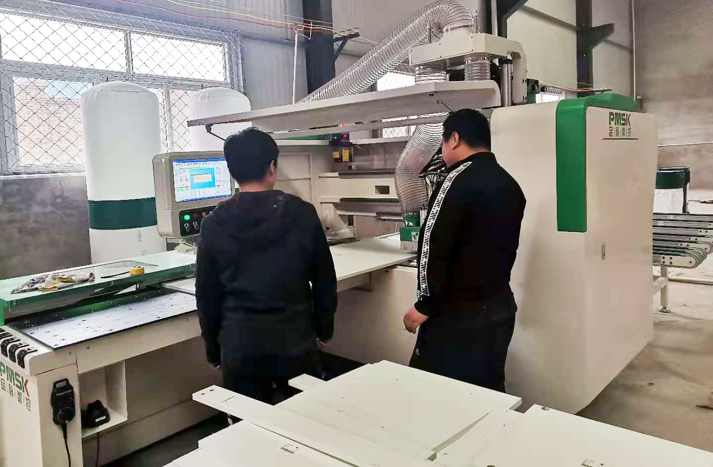 北京市燕郊張總-數(shù)控六面鉆培訓(xùn)完畢，正式...